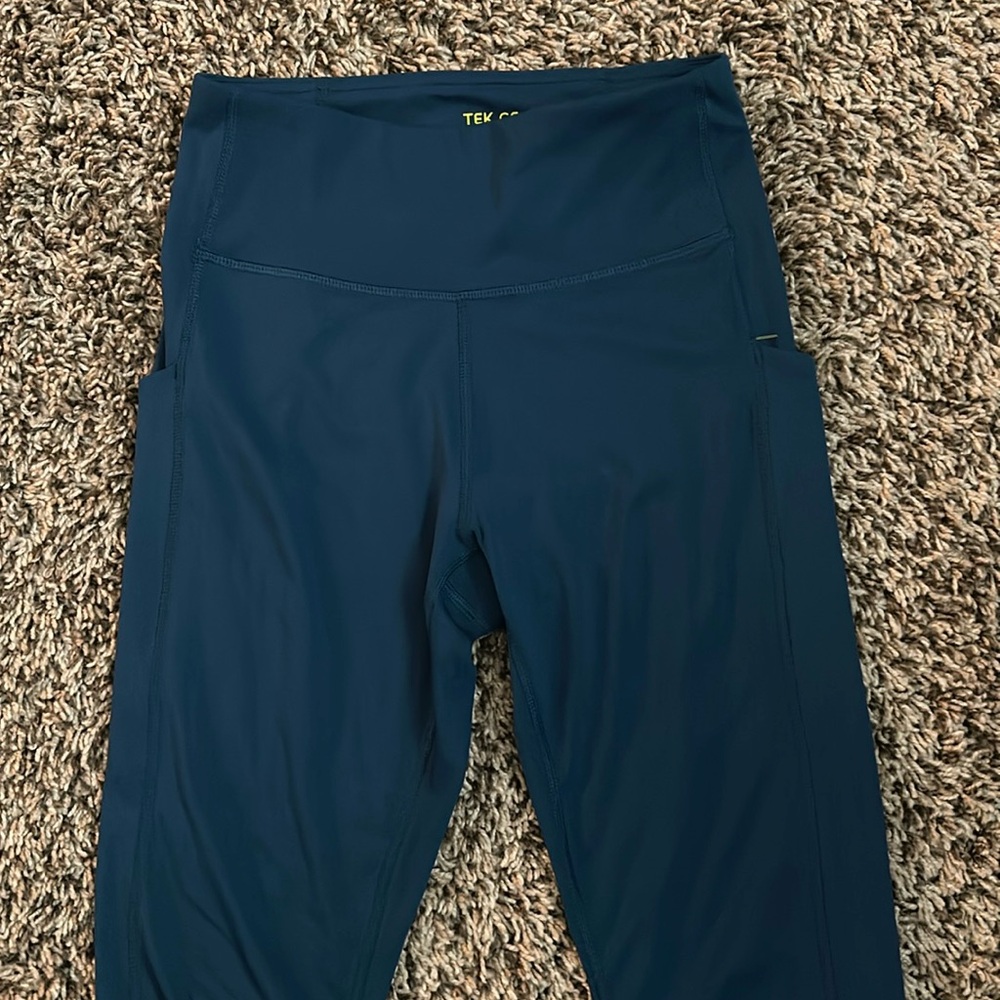 blue/tealish athletic workout leggings
size small